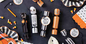 Vintage Halloween Party Crackers (x12)