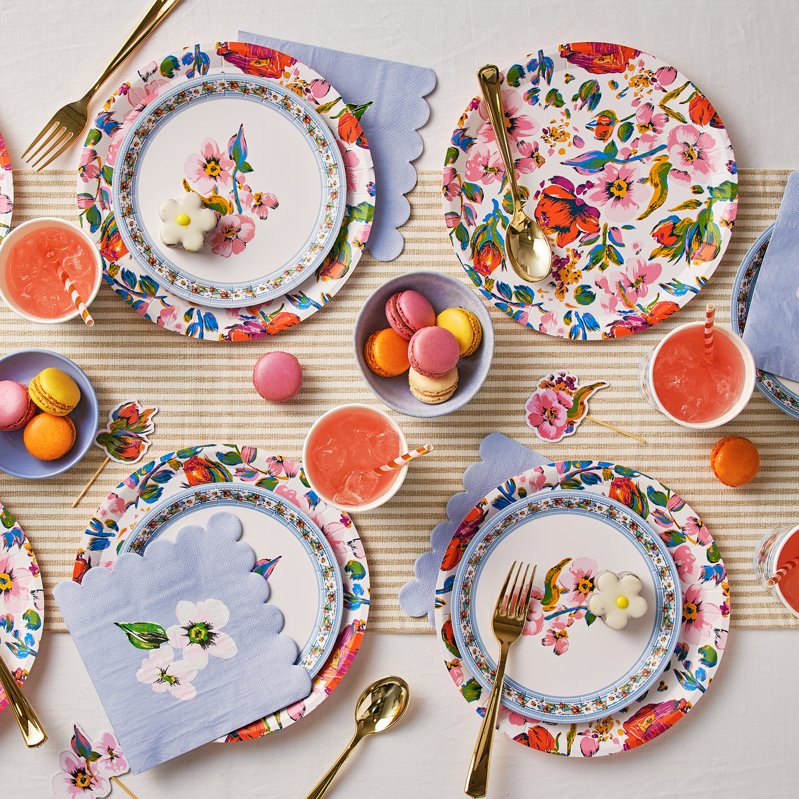 Vera Bradley Sea Air Floral Small Plates