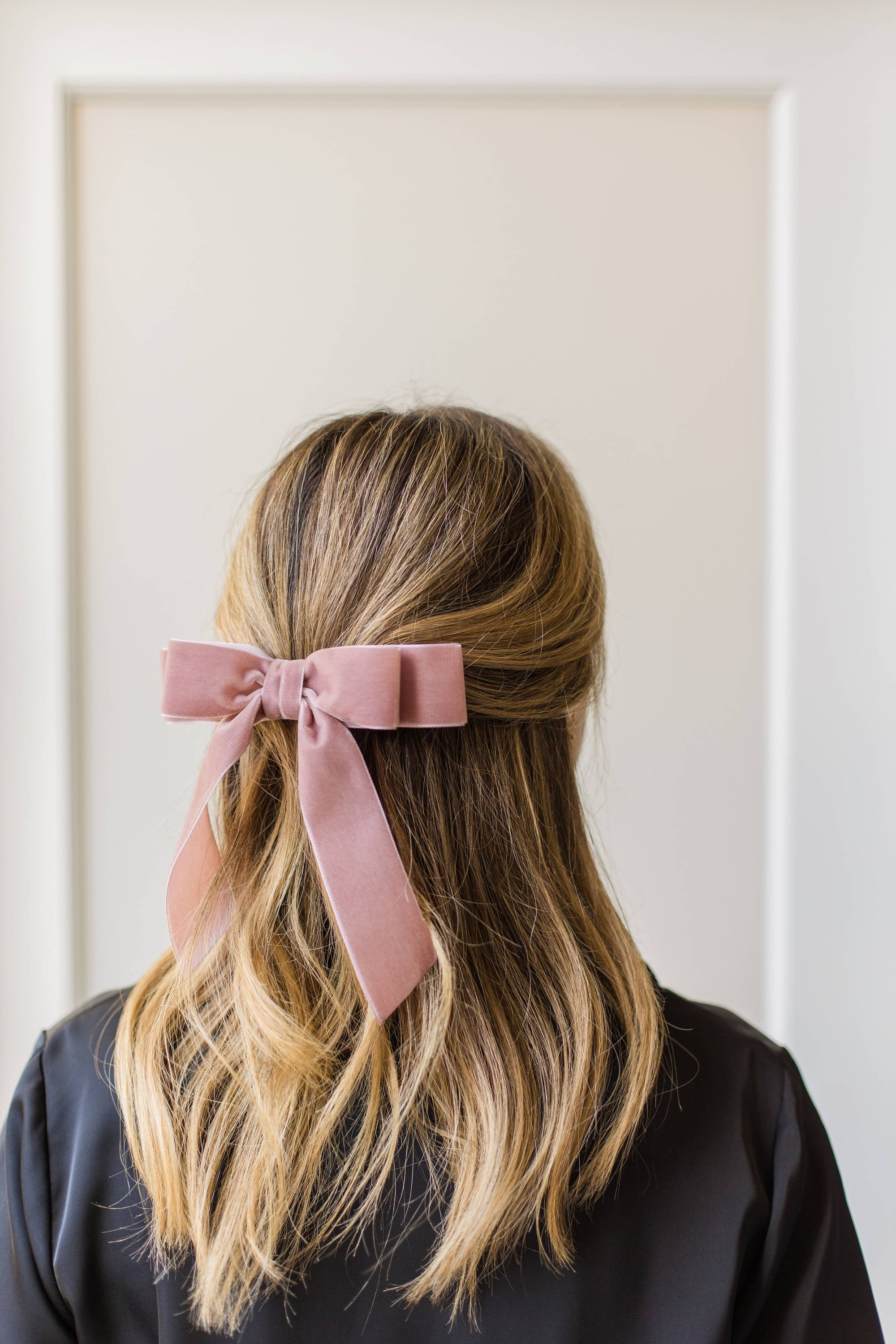 Grace & Grandeur Judy Short Bow Barrette