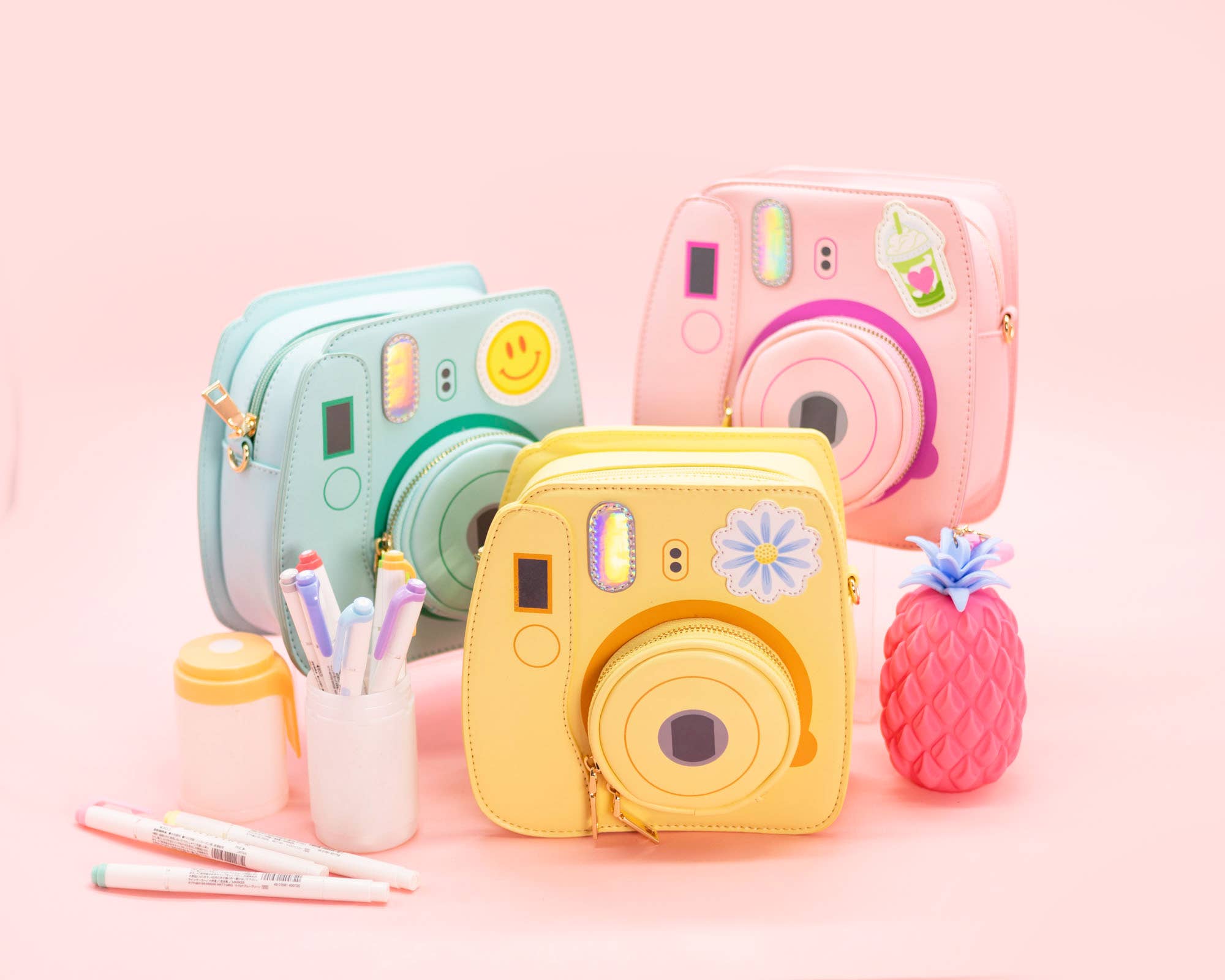 Oh Snap Instant Camera Handbag Pink