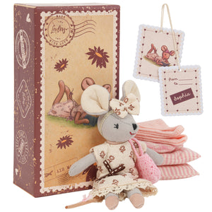 Sophia Mouse in Stamp Holder Box with Bedding 