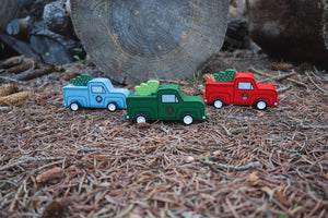 Pull-Back Retro Truck & Christmas Tree