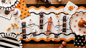 VHP1309 - Vintage Characters Party Crackers