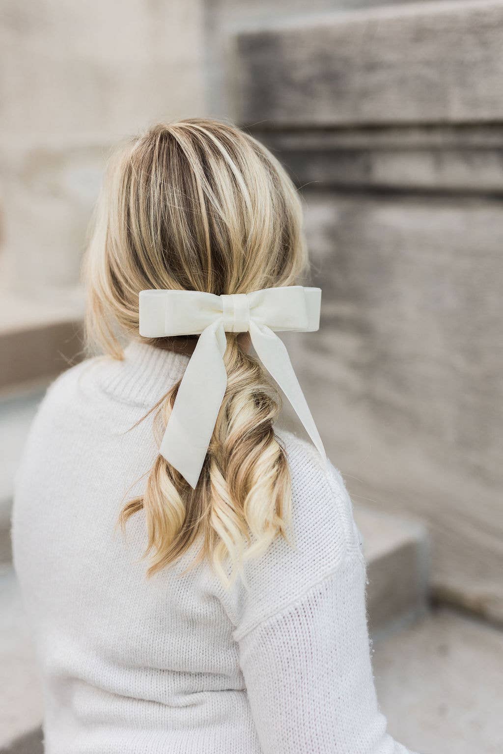 Grace & Grandeur Judy Short Bow Barrette