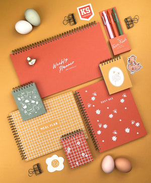Busy Bee Journal: Lined Notebook