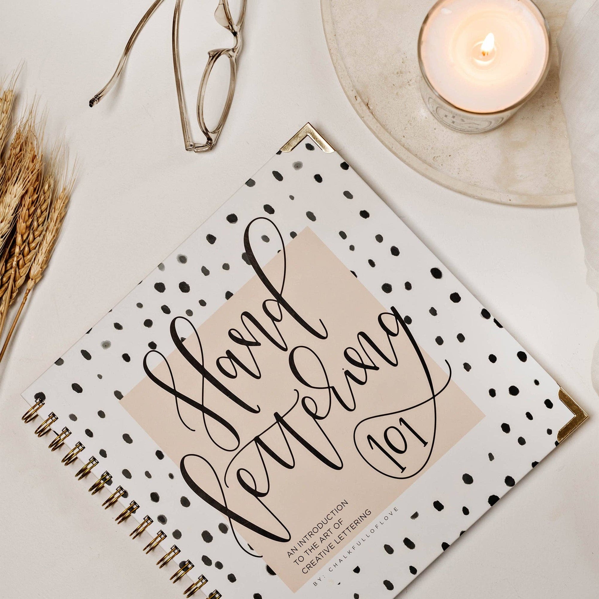 Hand Lettering: A Calligraphy Workbook to Start a New Hobby – Cami Monet