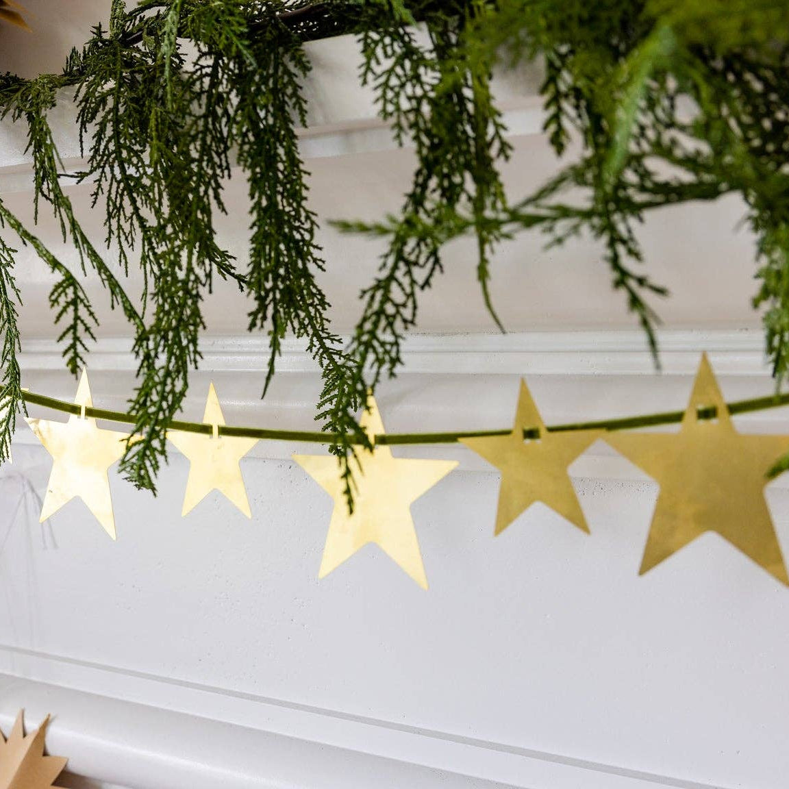 Christmas Memories Metal Stars Garland