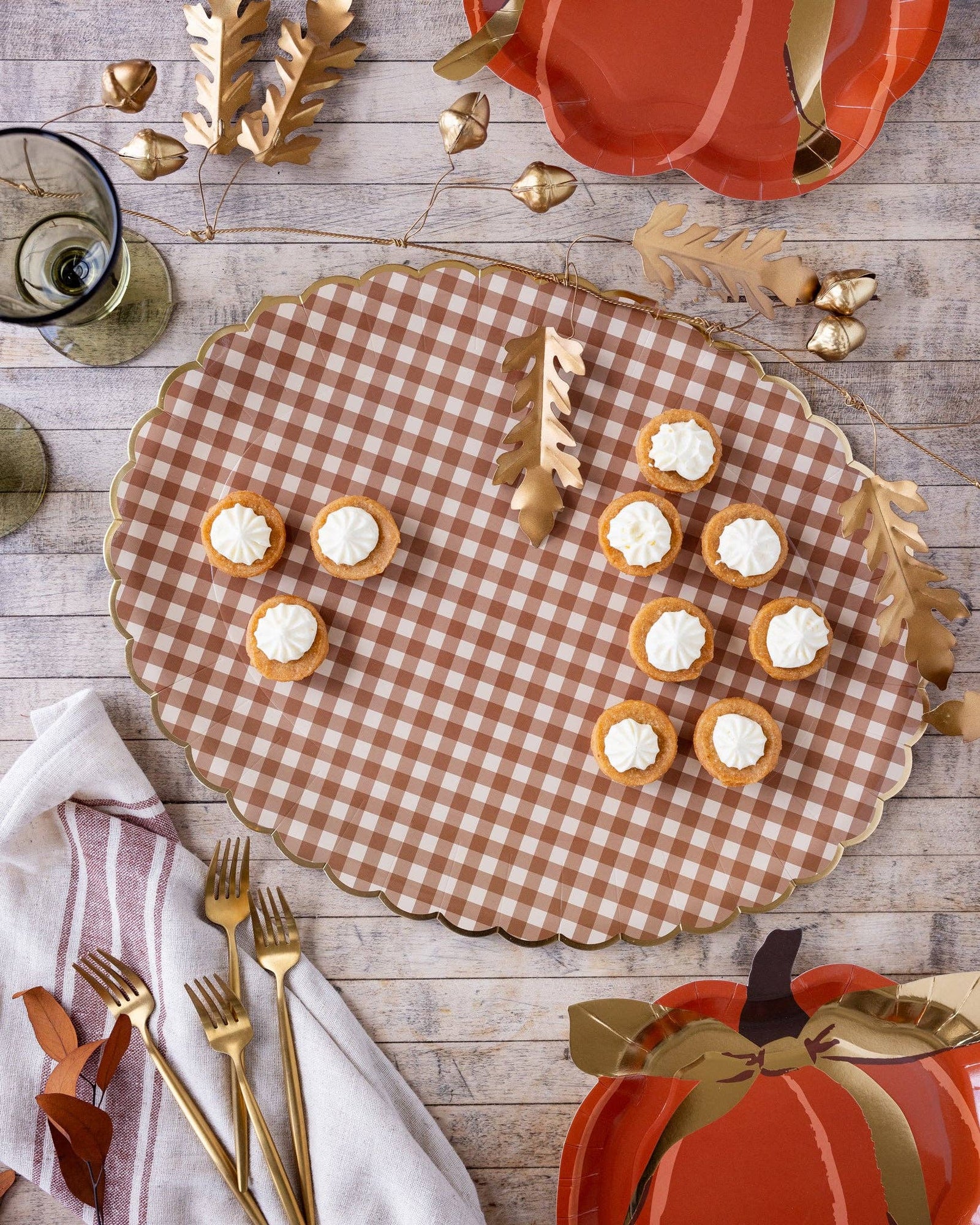 Brown Gingham Gold Scalloped Fall 17" Paper Serving Platters