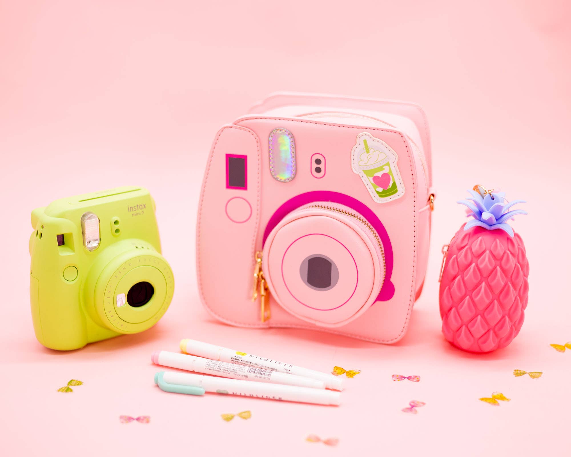 Oh Snap Instant Camera Handbag Pink